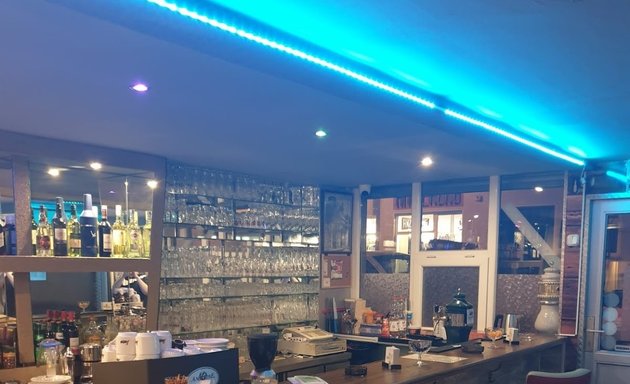 Foto von Emil's Bar