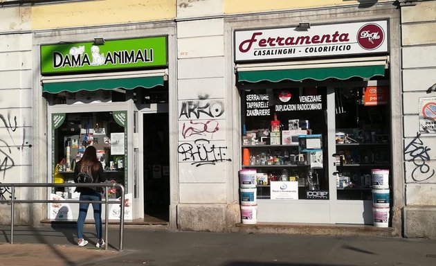 foto Negozio di alimenti e accessori per animali | DAMA