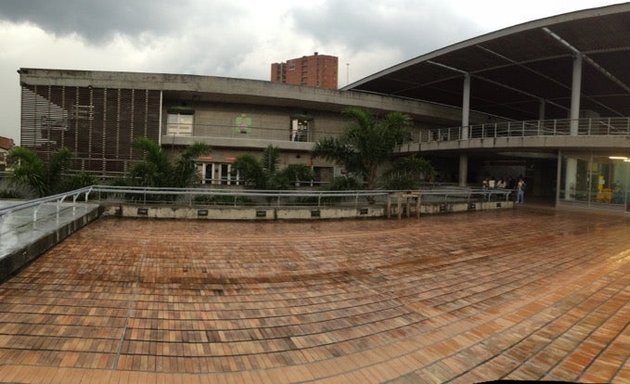 Foto de Parque Biblioteca Tomás Carrasquilla - La Quintana