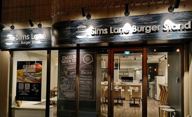 写真 Sims Lane Burger Stand (シムスレーンバーガースタンド)