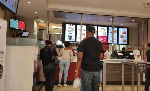 Photo of KFC Cape Town Cbd (Golden Acre)