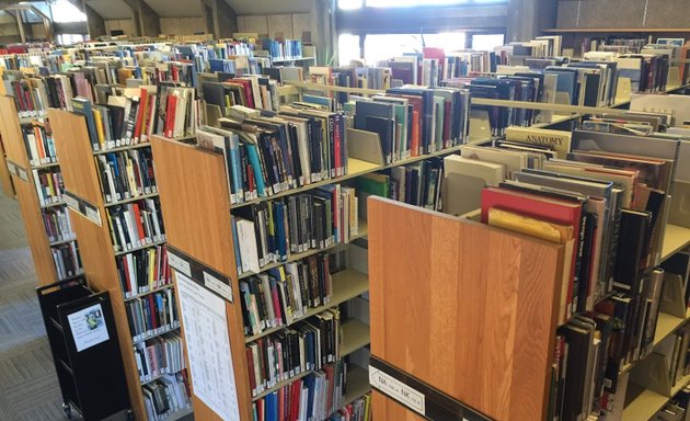 Photo of Boston Architectural College Library