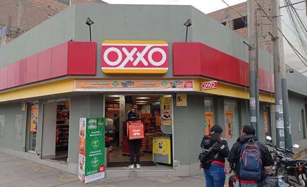 Foto de OXXO Villa