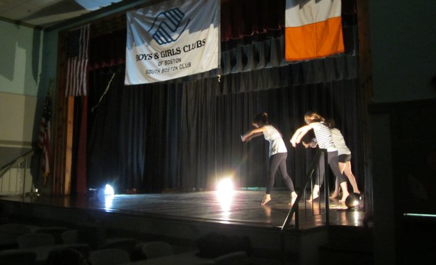 Photo of Luminarium Dance