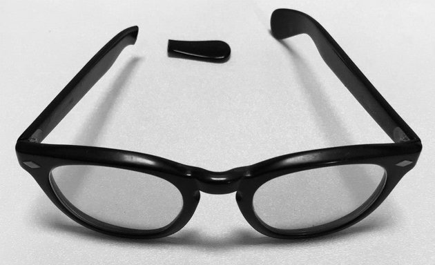 Photo of The Frame Mender While-U-Wait Eyeglass Repairs