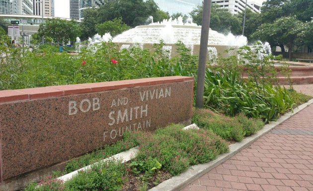 Photo of Bob And Vivian Smith Fountain