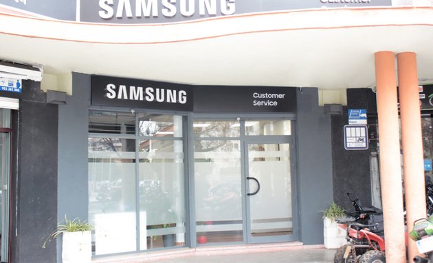 Foto de Servicio Oficial Samsung - Electroclimatización Condomina