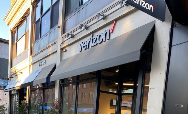 Photo of Verizon Authorized Retailer - Russell Cellular