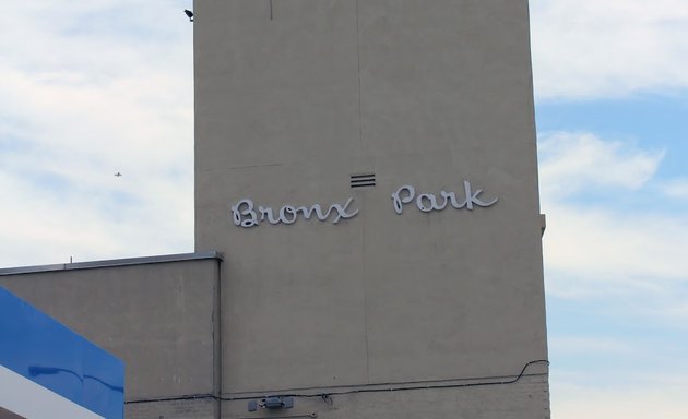 Photo of Bronx Park Motel
