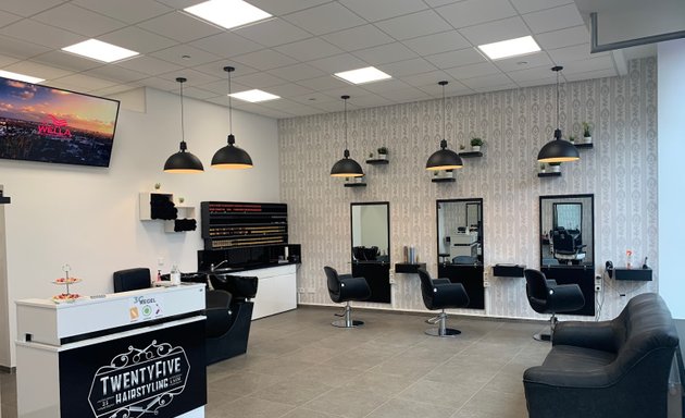 Foto von Twenty Five - Friseursalon