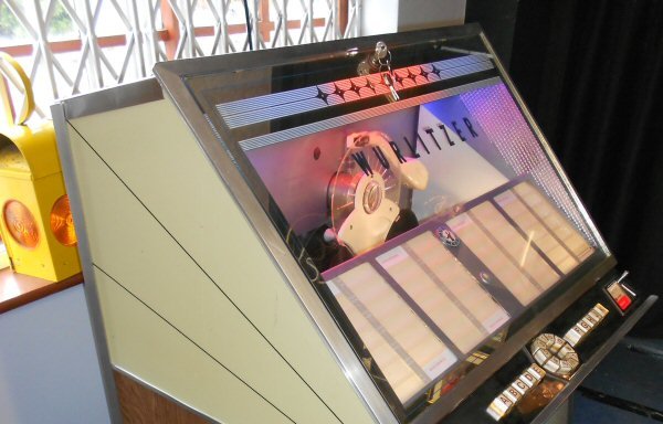 Photo of Jukeboxes Direct