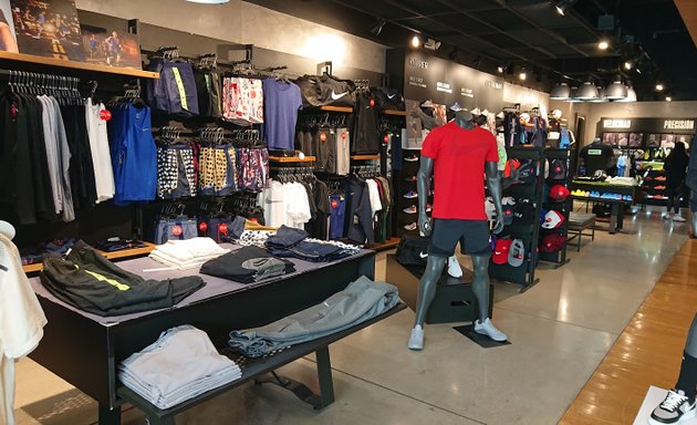 Foto de Nike Store • Scala Shopping super