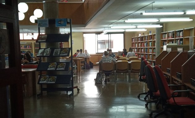 Foto de Biblioteca Pública del Estado