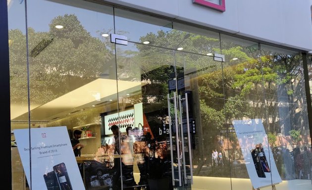 Photo of OnePlus Experience Store