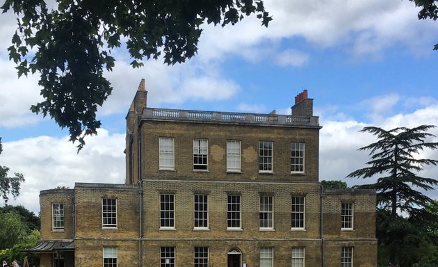 Photo of Clissold House