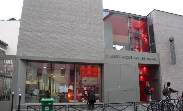 Photo de Bibliothèque Louise Michel