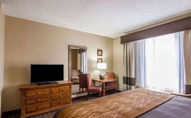 Photo of Quality Inn & Suites I-35 E/Walnut Hill