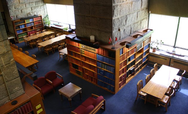 Photo of Stephen B Luce Library