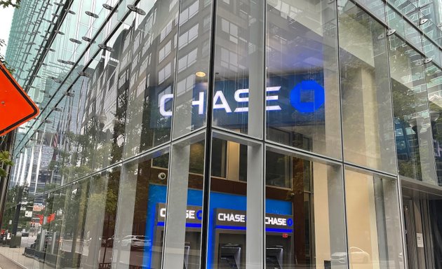 Photo of Chase Bank