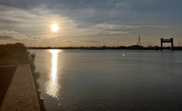 Photo of West Lake, Thamesmead