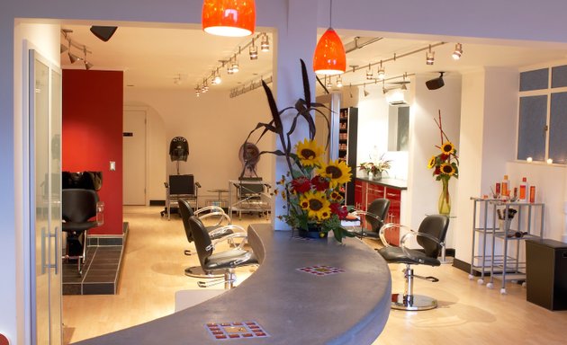 Photo of Lisa Power Salon