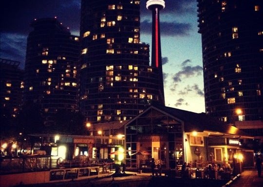 Photo of Harbourfront Canoe & Kayak Centre