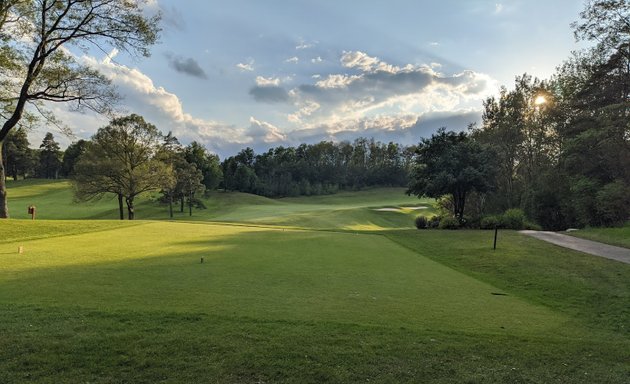 Photo of Maple Downs Golf & Country Club