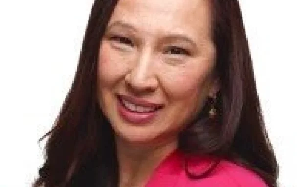 Photo of Lisa Kim Jones